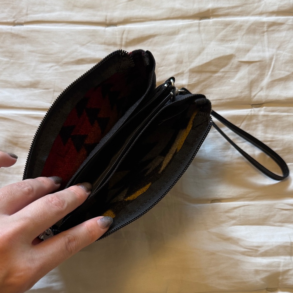 Pendleton Black And Yellow Patterned Wristlet - image 3